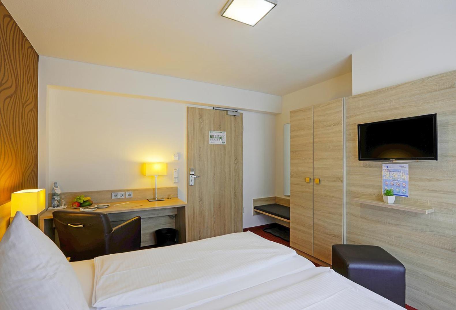 Lindenhof Hotel Osterspai Kültér fotó