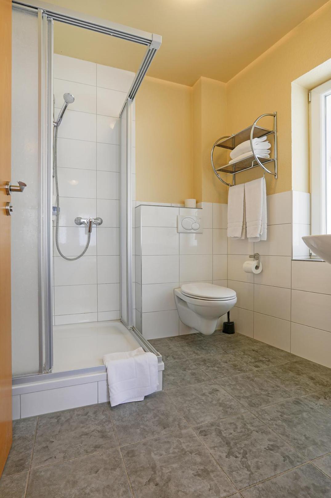 Lindenhof Hotel Osterspai Kültér fotó