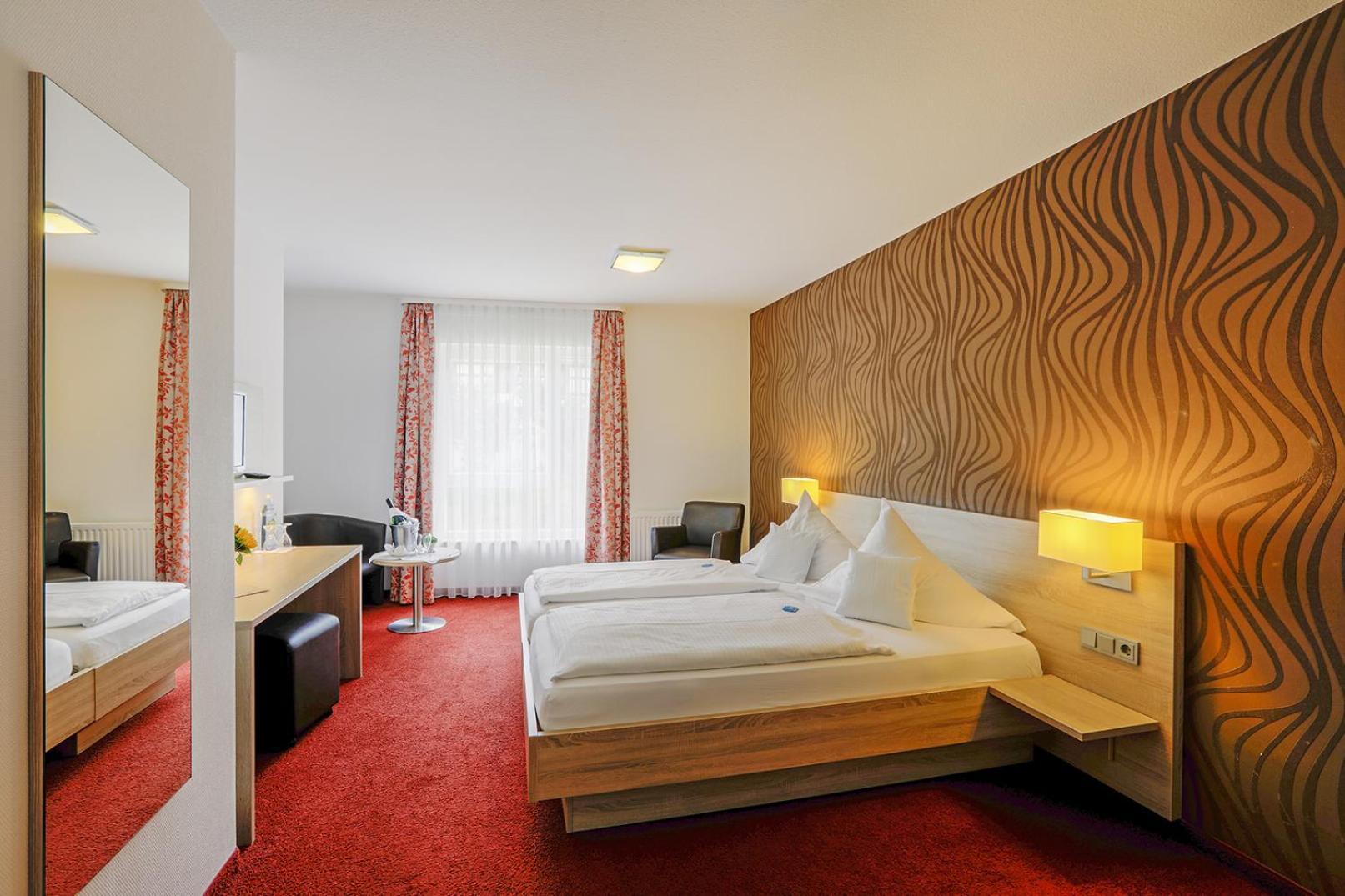 Lindenhof Hotel Osterspai Kültér fotó